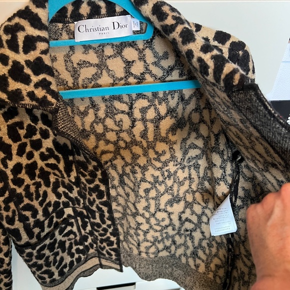 Christian Dior - Leopard Print Jacket-  Pre Fall 2021 Collection - Picture 3 of 6
